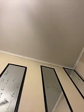 biggzee6 online show from October 2025 07:03:01 PM