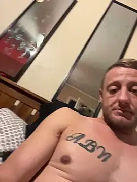 biggzee6 online show from November 2025 04:50:02 AM