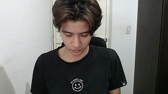 Snapshot of Dha_lia0 chatting on January 2025 06:28:02 AM Dha lia0 online show from January 2025 06:28:02 AM