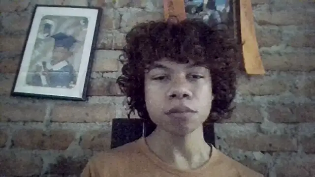 Snapshot of DanteAndKyle chatting on September 2025 07:37:02 PM DanteAndKyle online show from September 2025 07:37:02 PM