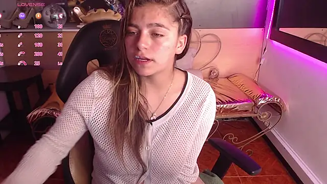 Kitten Cam online show from October 2025 02:20:01 AM