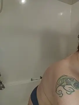 TattedMamaXOXO online show from December 2025 04:58:02 PM