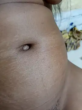 Hot couple 1 online show from September 2025 07:59:01 PM