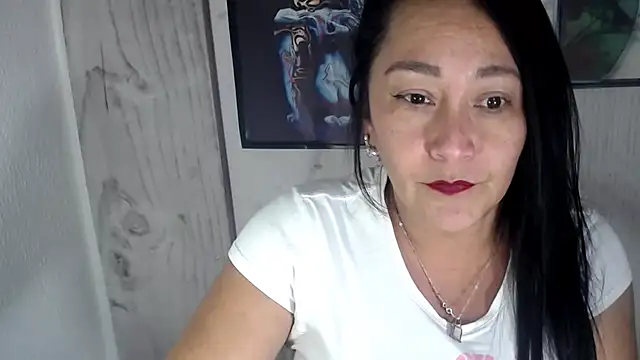 JULIANAWET69 online show from November 2025 12:32:01 AM