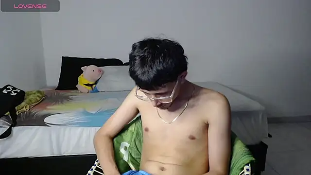 cute mathew online show from March 2025 11:05:01 PM