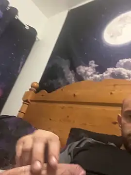 Snapshot of wyattstone chatting on October 2025 02:53:01 AM wyattstone online show from October 2025 02:53:01 AM