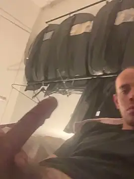 Snapshot of wyattstone chatting on October 2025 03:29:02 AM wyattstone online show from October 2025 03:29:02 AM