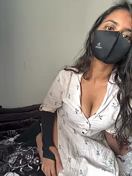 Snapshot of Sofia3393 chatting on November 2025 07:08:01 AM Sofia3393 online show from November 2025 07:08:01 AM