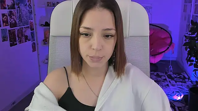 PamBeesly online show from December 2025 03:20:04 PM