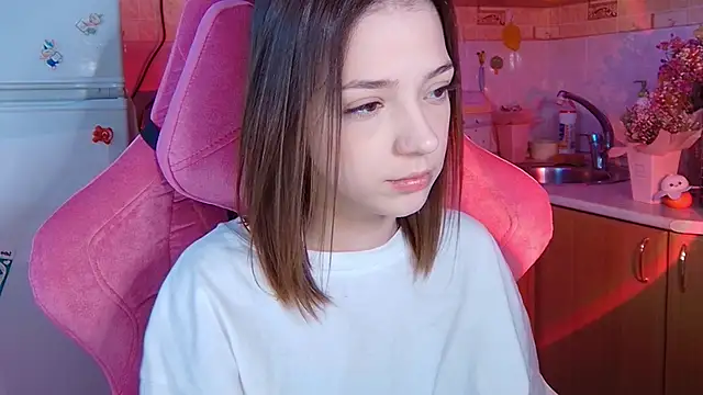 PamBeesly online show from March 2026 02:20:01 PM