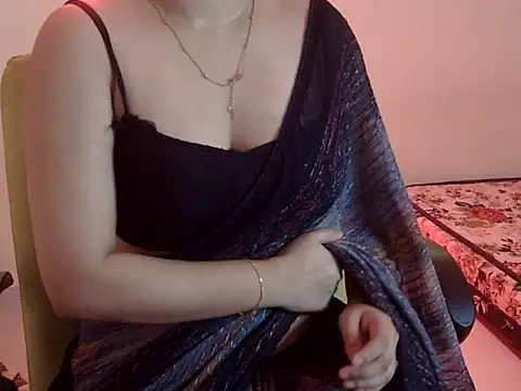 Shanaya1 online show from May 2026 07:22:01 PM