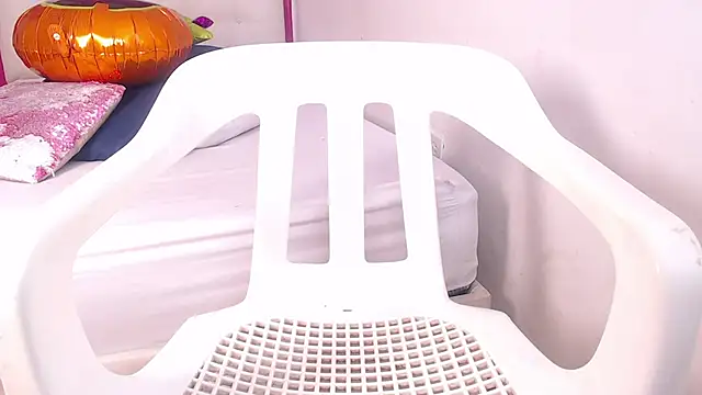 tinyy whore18 online show from November 2025 03:44:02 PM