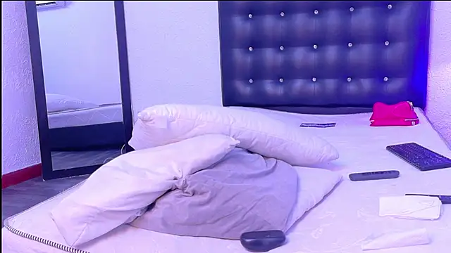 tinyy whore18 online show from March 2026 06:33:01 PM