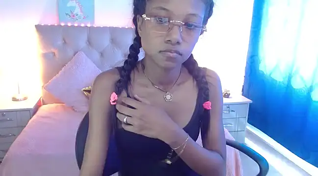 LITTLEDOLLHOT online show from January 2025 05:53:01 PM