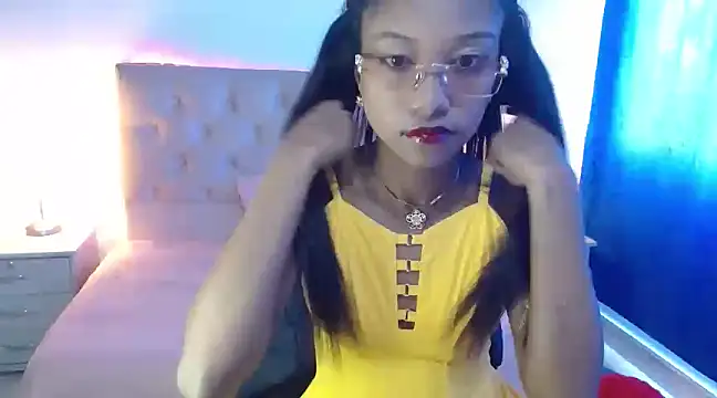 LITTLEDOLLHOT online show from January 2025 06:03:02 PM