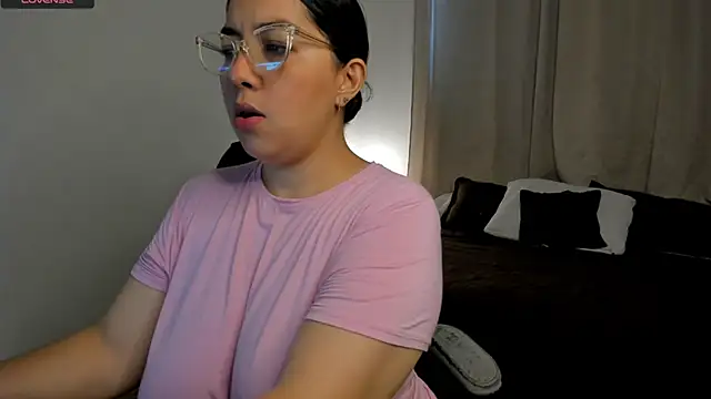 Snapshot of brithany_olson25 chatting on October 2025 01:00:01 PM brithany olson25 online show from October 2025 01:00:01 PM