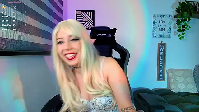 Snapshot of love_sharol_ chatting on February 2025 12:20:02 AM love sharol online show from February 2025 12:20:02 AM