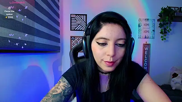 Snapshot of love_sharol_ chatting on February 2025 12:27:02 AM love sharol online show from February 2025 12:27:02 AM