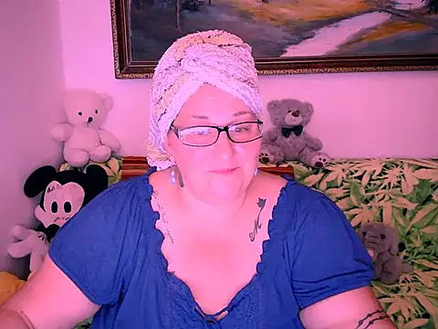 Snapshot of mayamayx chatting on October 2025 06:50:02 PM mayamayx online show from October 2025 06:50:02 PM