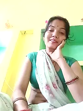 Bhuvi Bedi online show from February 2025 11:04:02 PM