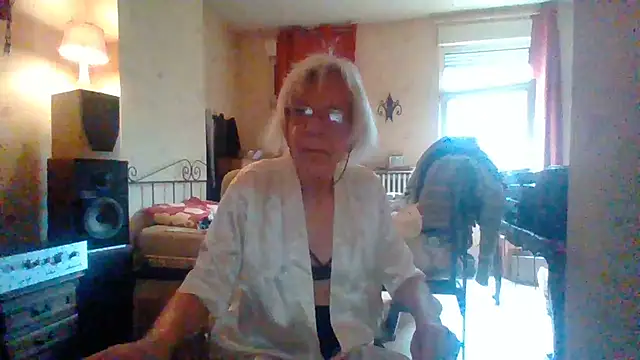 rosanetrav online show from June 2026 05:57:01 AM