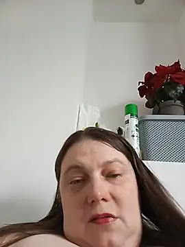 HotHornyEmmaX online show from June 2026 06:10:01 PM