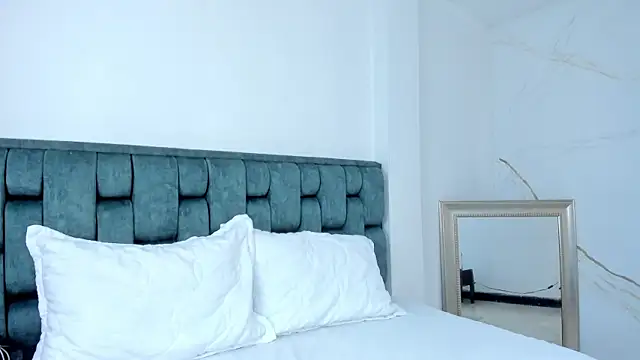 fierygroup online show from October 2025 11:38:01 PM