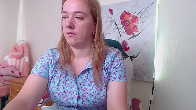 Snapshot of MarthaSimons chatting on July 2026 04:07:02 AM MarthaSimons online show from July 2026 04:07:02 AM