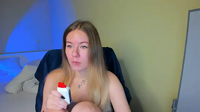 EmilyPaw online show from February 2025 07:27:01 AM