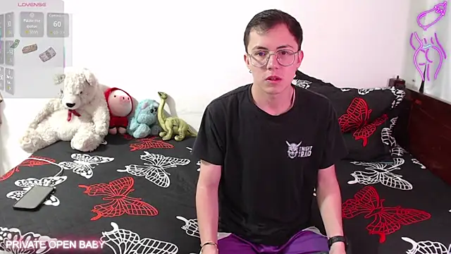 Tina 4 Charlie online show from October 2025 03:01:02 PM