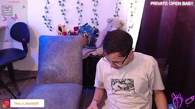 Tina 4 Charlie online show from November 2025 02:31:02 PM