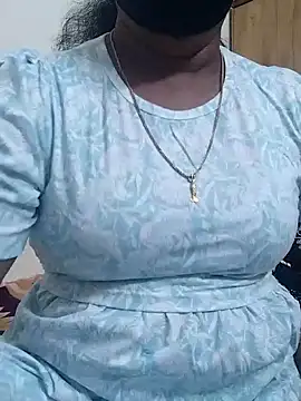 Snapshot of Tamil_Aathira chatting on February 2025 05:56:02 PM Tamil Aathira online show from February 2025 05:56:02 PM