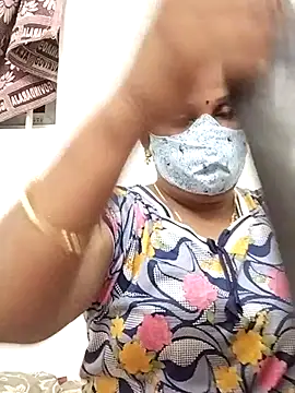 Snapshot of Tamil_Aathira chatting on March 2025 11:04:02 PM Tamil Aathira online show from March 2025 11:04:02 PM