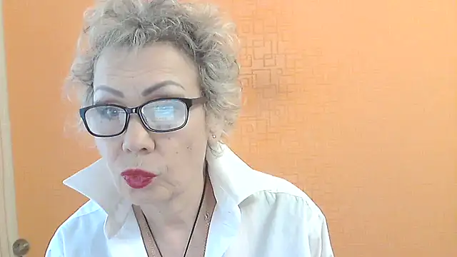 NessyJenixs online show from March 2026 01:40:02 PM