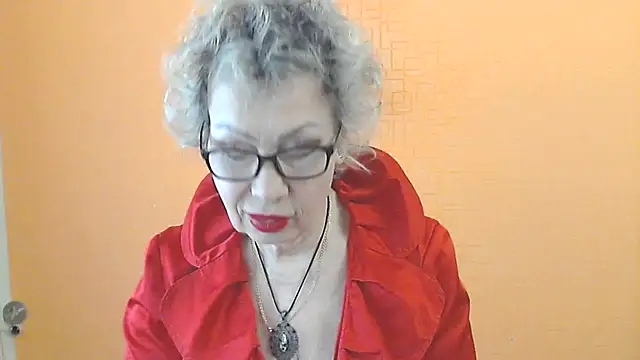 NessyJenixs online show from May 2026 07:13:01 AM