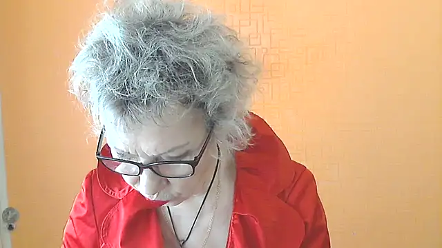 NessyJenixs online show from May 2026 06:09:01 AM