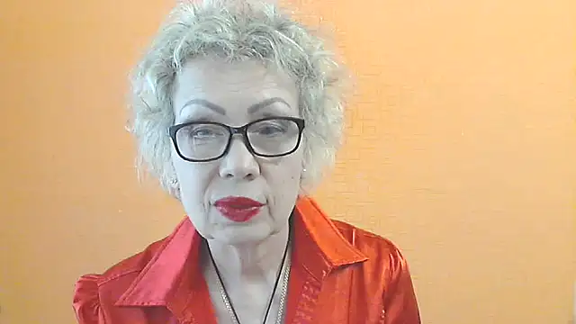 NessyJenixs online show from May 2026 01:06:01 PM