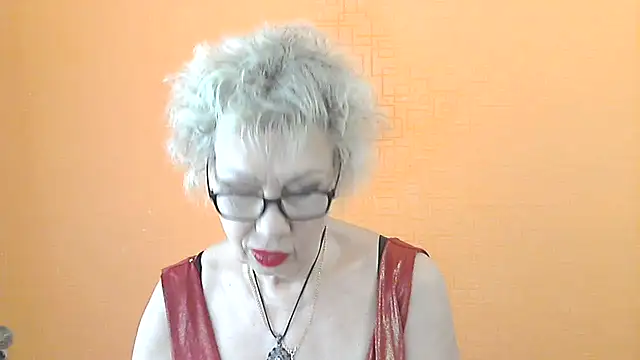 NessyJenixs online show from May 2026 06:29:01 AM