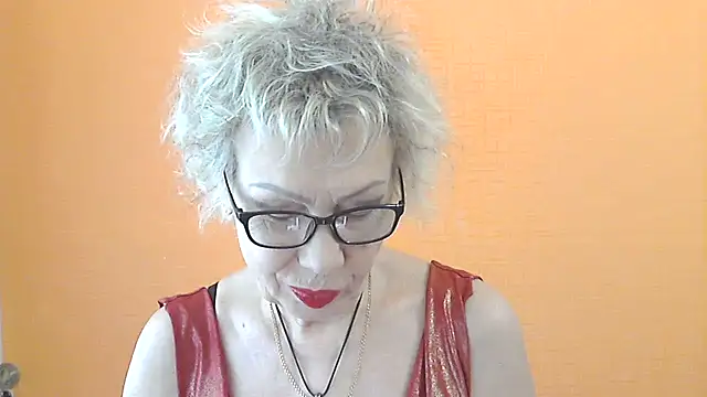 NessyJenixs online show from May 2026 06:43:02 AM