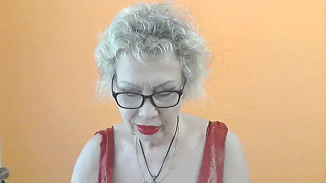 NessyJenixs online show from May 2026 01:19:01 PM