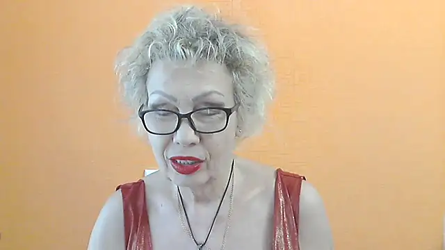 NessyJenixs online show from May 2026 01:09:02 PM
