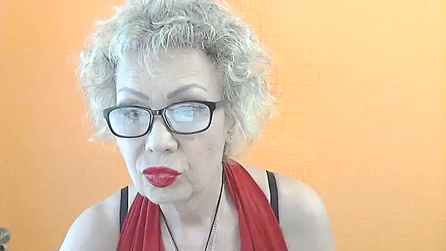 NessyJenixs online show from June 2026 12:59:01 PM