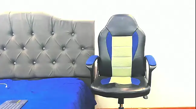 carlos alber12 online show from March 2025 09:27:01 PM