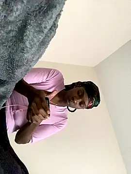 Snapshot of theprettysoles chatting on November 2025 09:29:02 PM theprettysoles online show from November 2025 09:29:02 PM