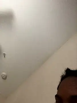 Snapshot of theprettysoles chatting on January 2026 05:27:02 PM theprettysoles online show from January 2026 05:27:02 PM