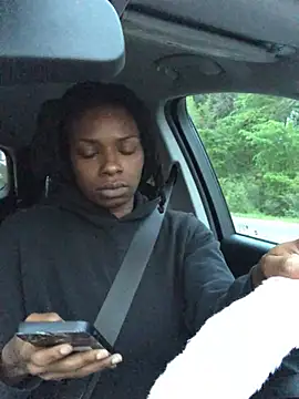 Snapshot of theprettysoles chatting on April 2026 11:49:01 PM theprettysoles online show from April 2026 11:49:01 PM