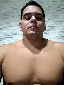 Snapshot of leandroc04 chatting on March 2026 03:12:01 AM leandroc04 online show from March 2026 03:12:01 AM