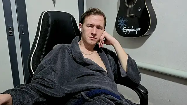 DiMastyzzz online show from January 2025 07:18:01 PM