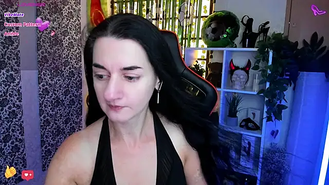 Snapshot of JessicaAlfo chatting on July 2026 02:31:02 AM JessicaAlfo online show from July 2026 02:31:02 AM