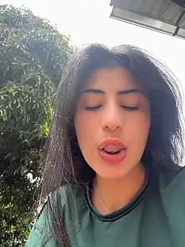 fiorella paris online show from April 2026 06:05:02 PM